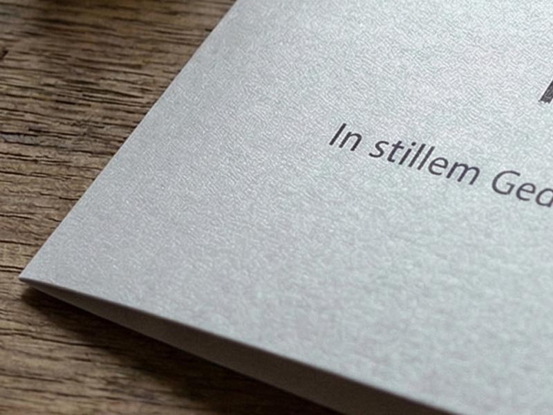 Danksagung drucken auf schimmerndem Papier